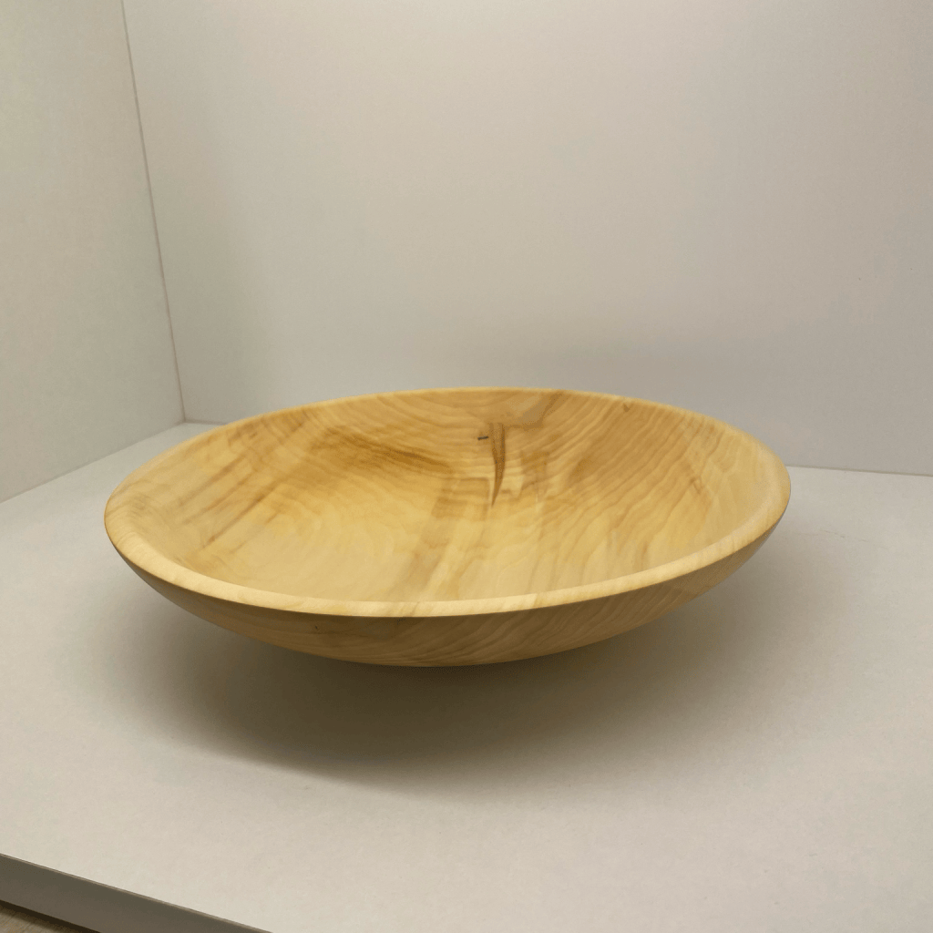 Coupe basse en merisier blanc